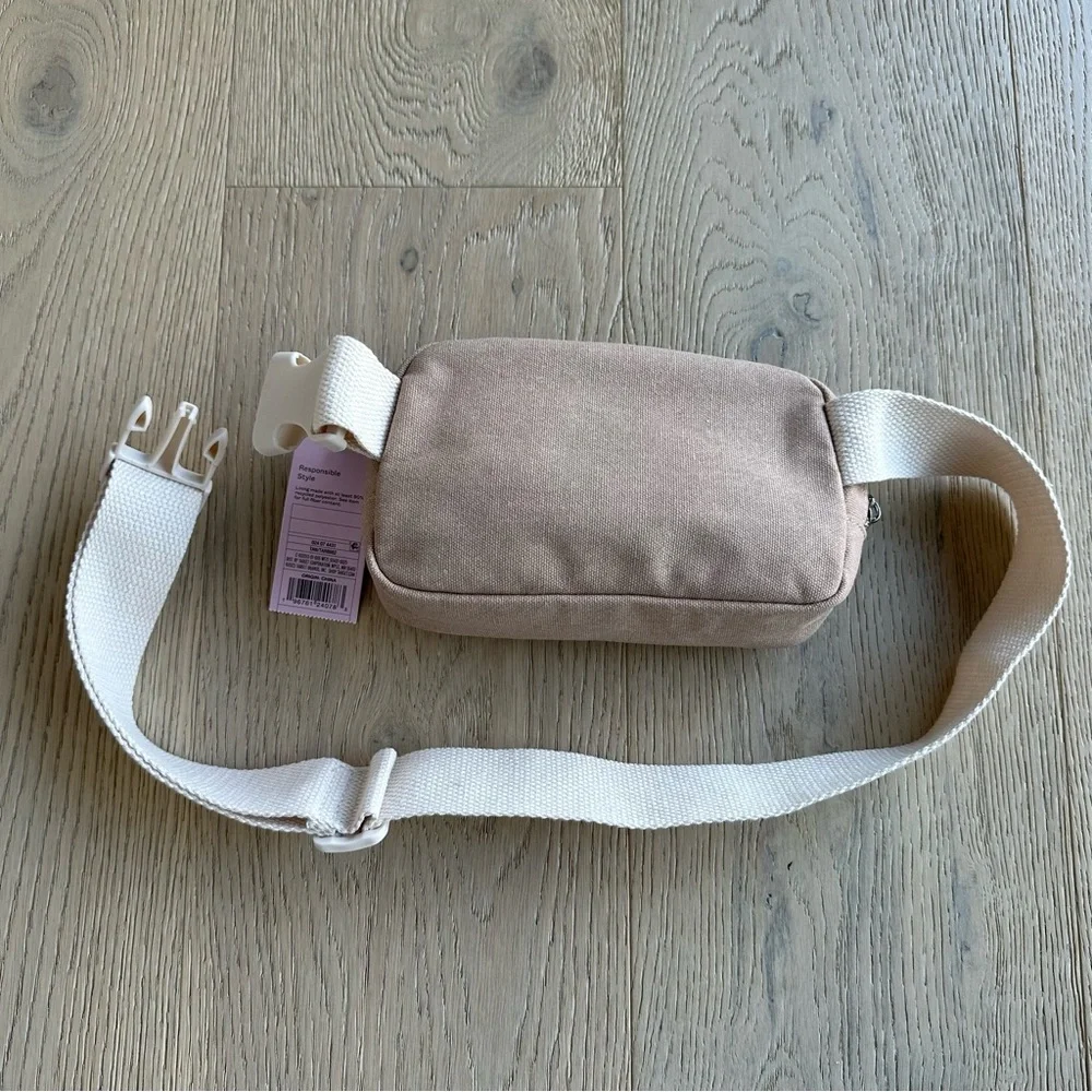🆕 Nude Tan Fanny Pack, Bum Bag, Crossbody with Cream Strap - Picture 2 of 11